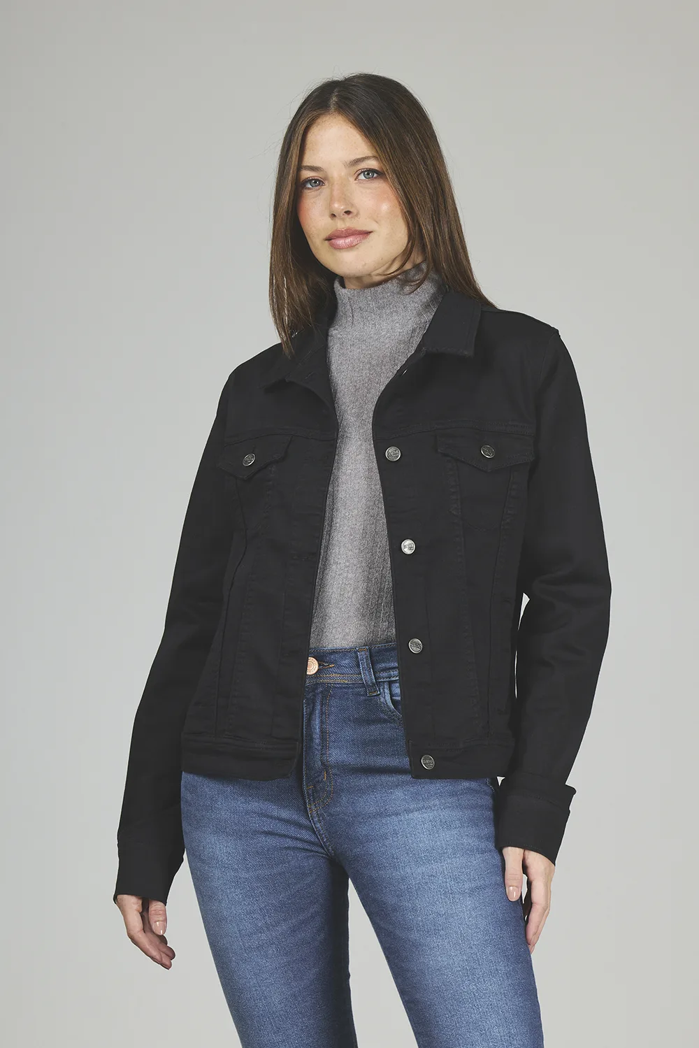 ART. 066 | CAMPERA NEGRA CLÁSICA ELASTIZADO