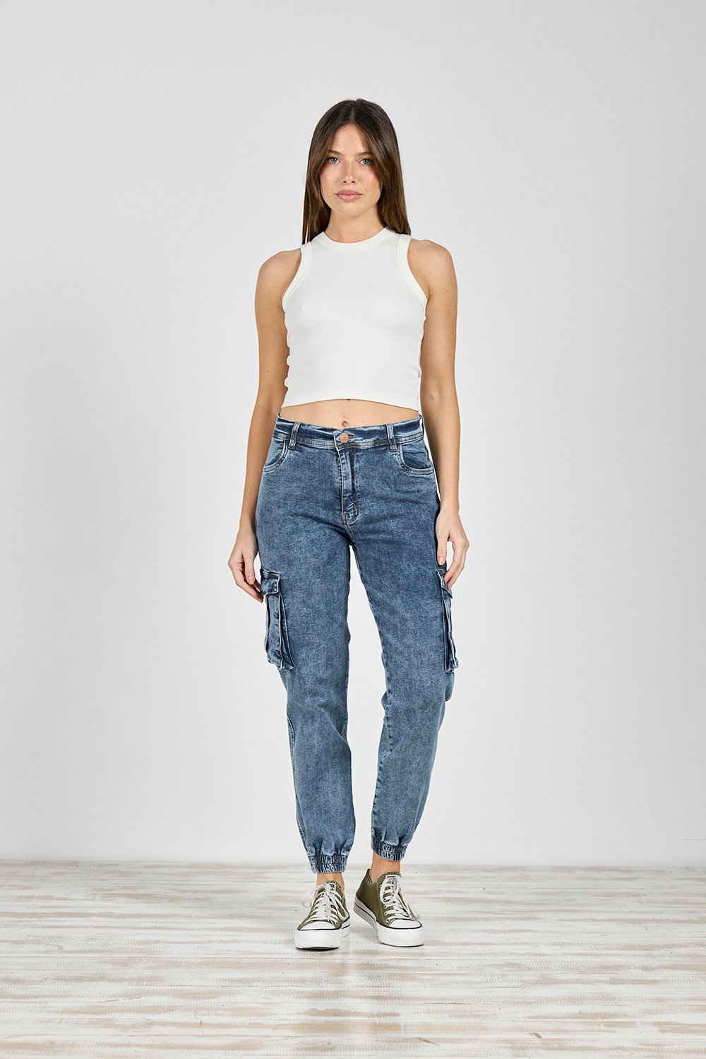 ART. 226 | JOGGER CARGO CON PUÑO TRAPEADO ELASTIZADO