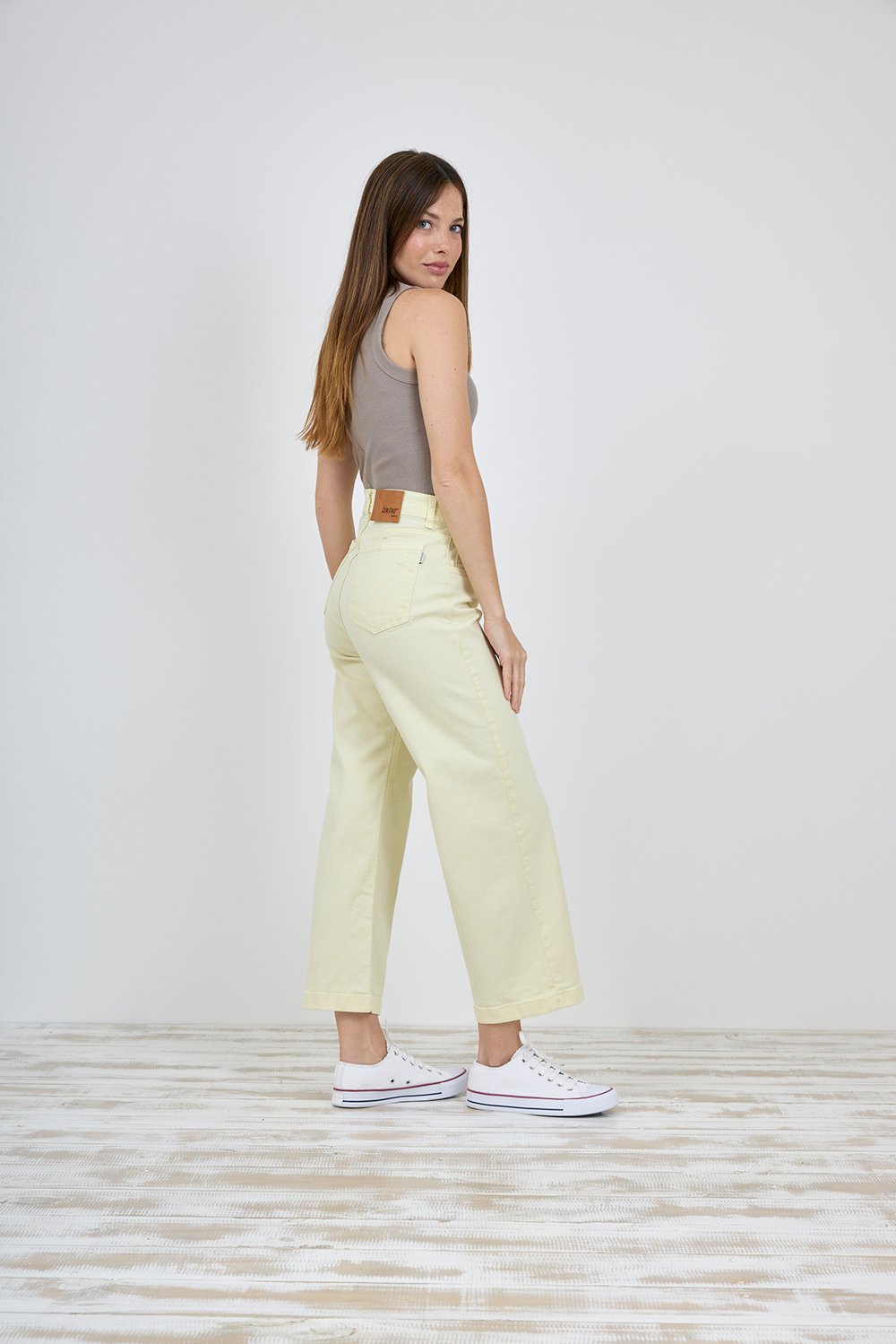 Alternative view of ART. 456 | CROP WIDE LEG AMARILLO MANTEQUILLA ELASTIZADO
