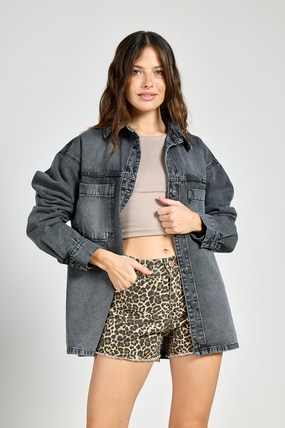 ART. C-83 | SHORT ANIMAL PRINT DEFLECADO RÍGIDO