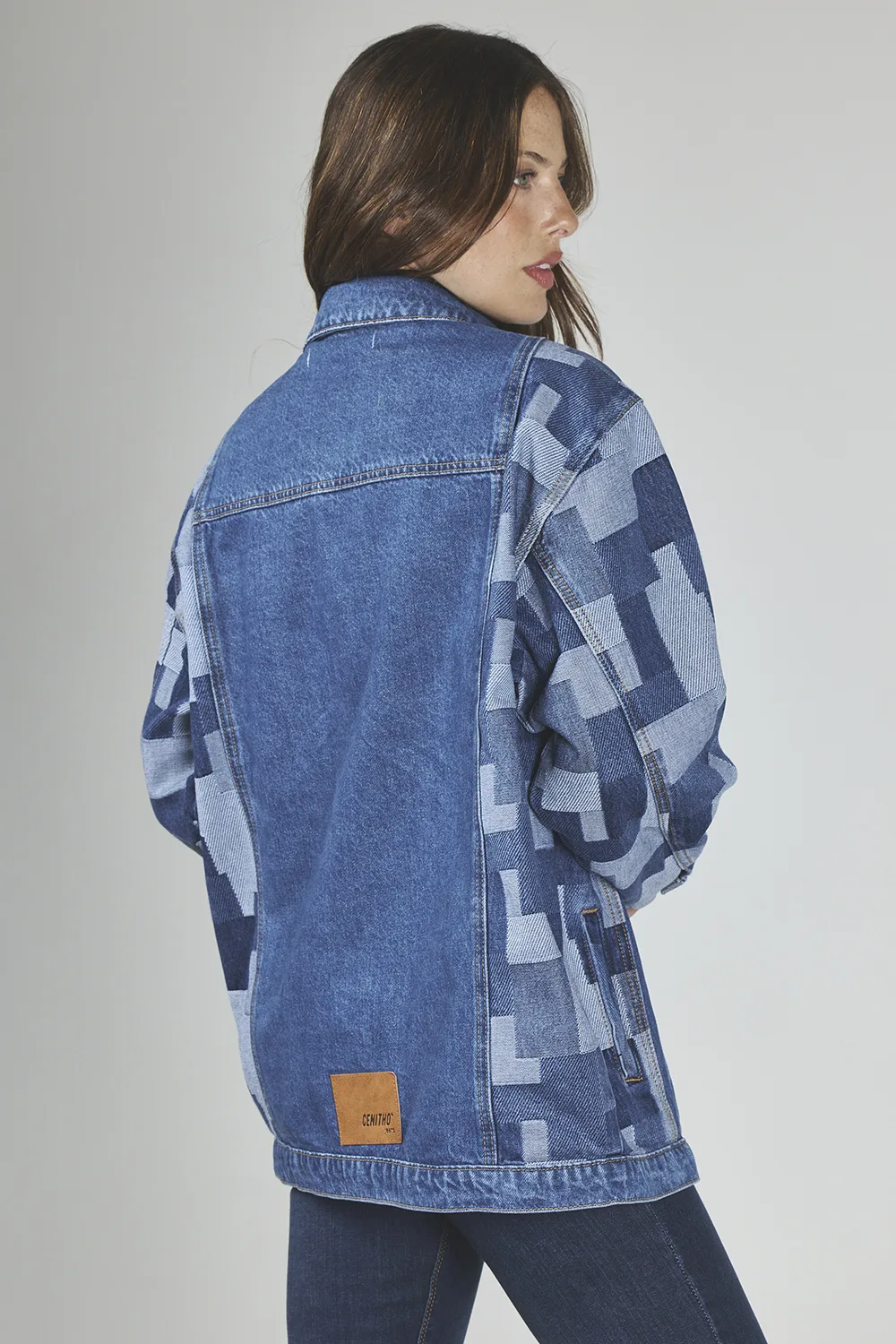Alternative view of ART. 437 | CAMPERA OVERSIZE CUADRILLE AZUL RIGIDO